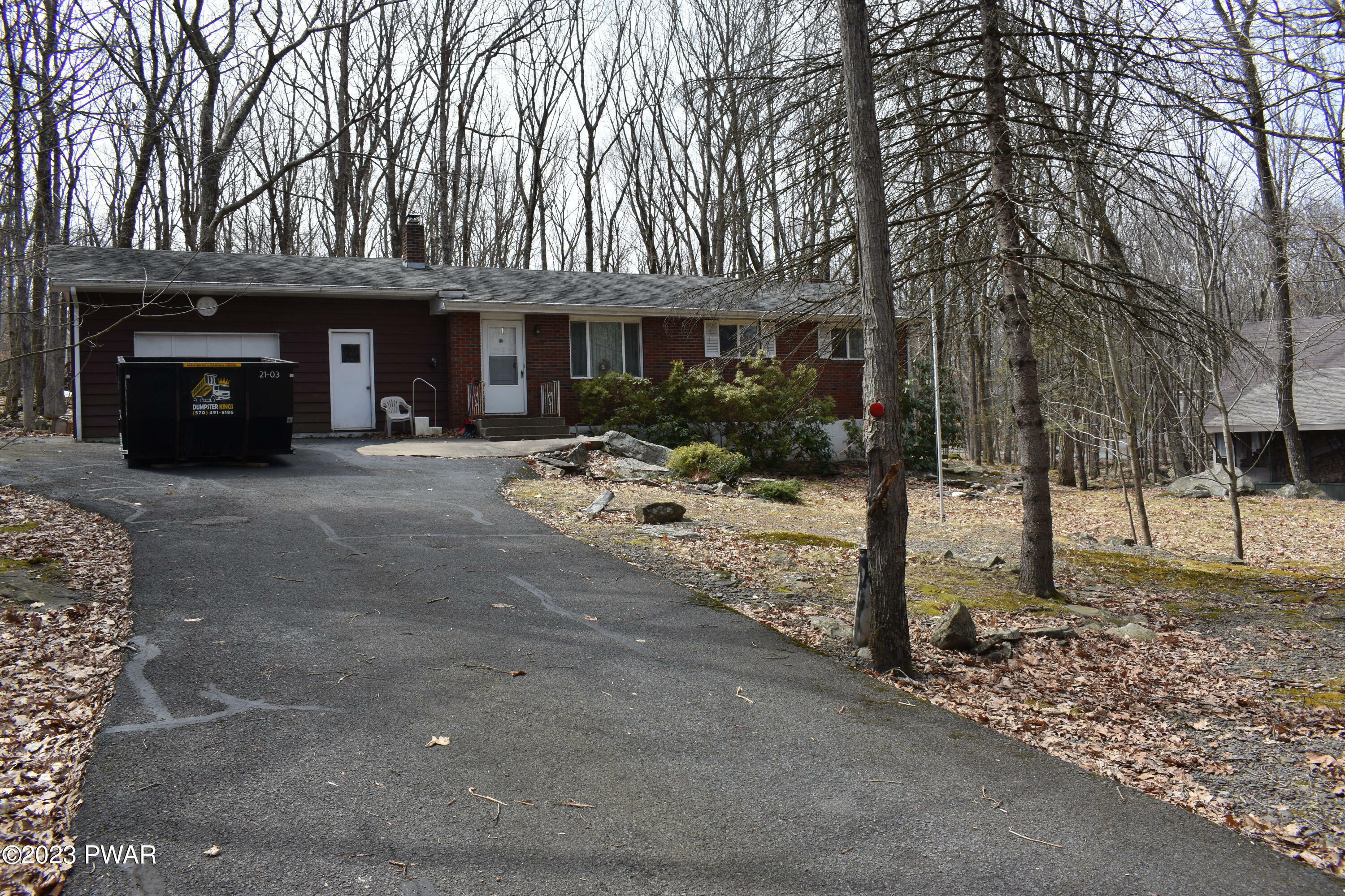 Property Photo:  204 Mountain View Drive  PA 18428 