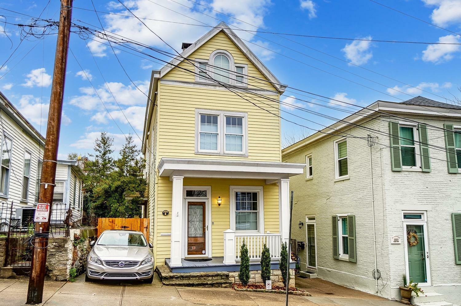 Property Photo:  1109 Fuller St  OH 45202 