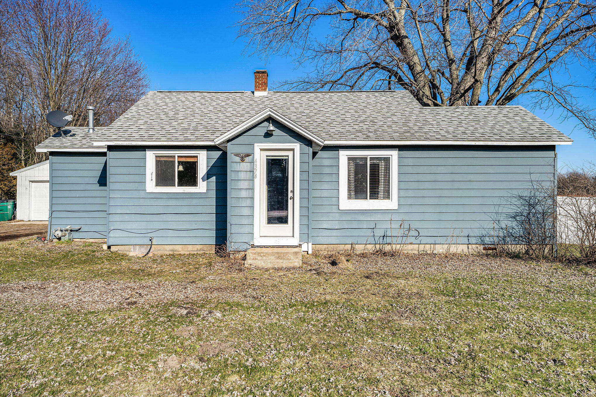 4374 Holton Road  Muskegon MI 49445 photo