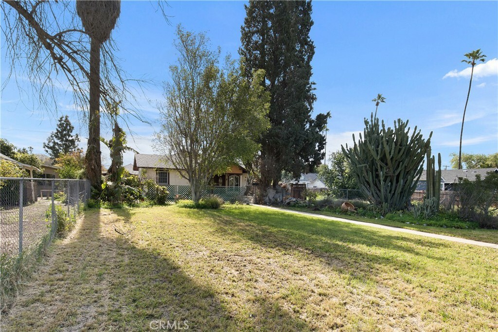 Property Photo:  5768 Brockton Avenue  CA 92506 