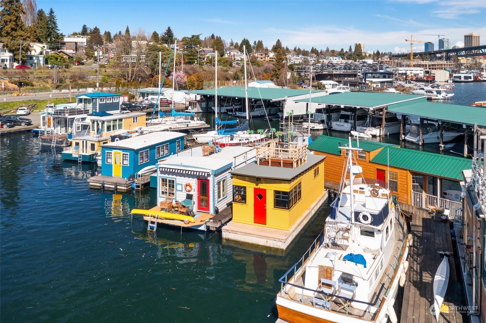 Property Photo: 2401 N Northlake Way E10 WA 98103