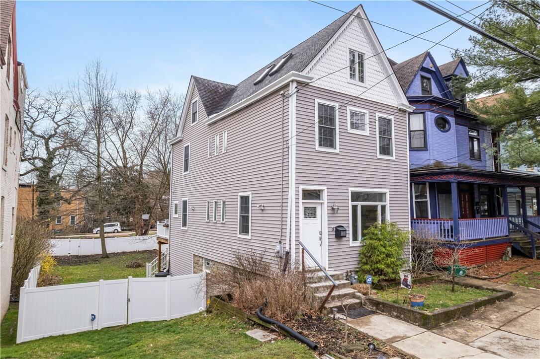 Property Photo:  430 Biddle Avenue  PA 15221 