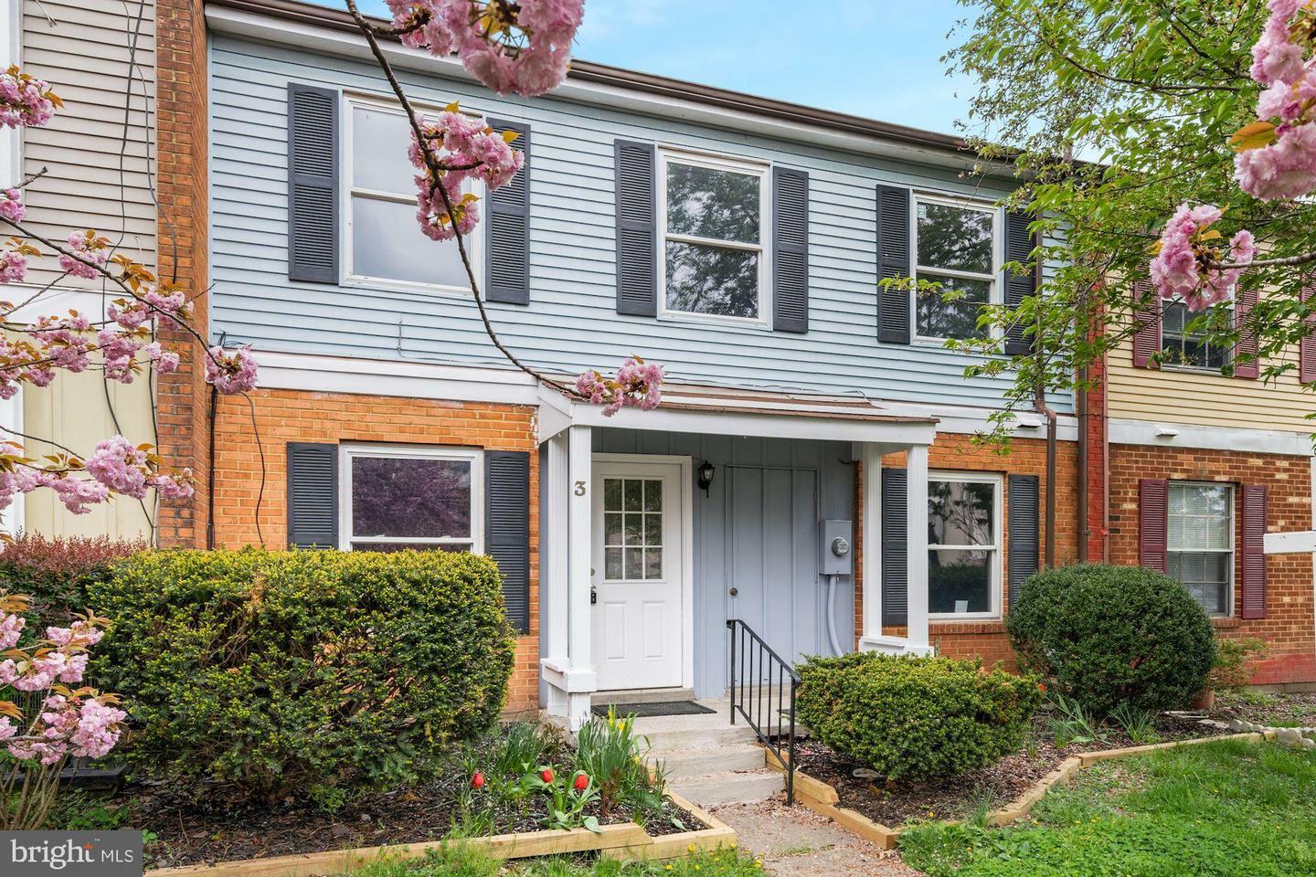 Property Photo: 3 Adams Drive NE VA 20176