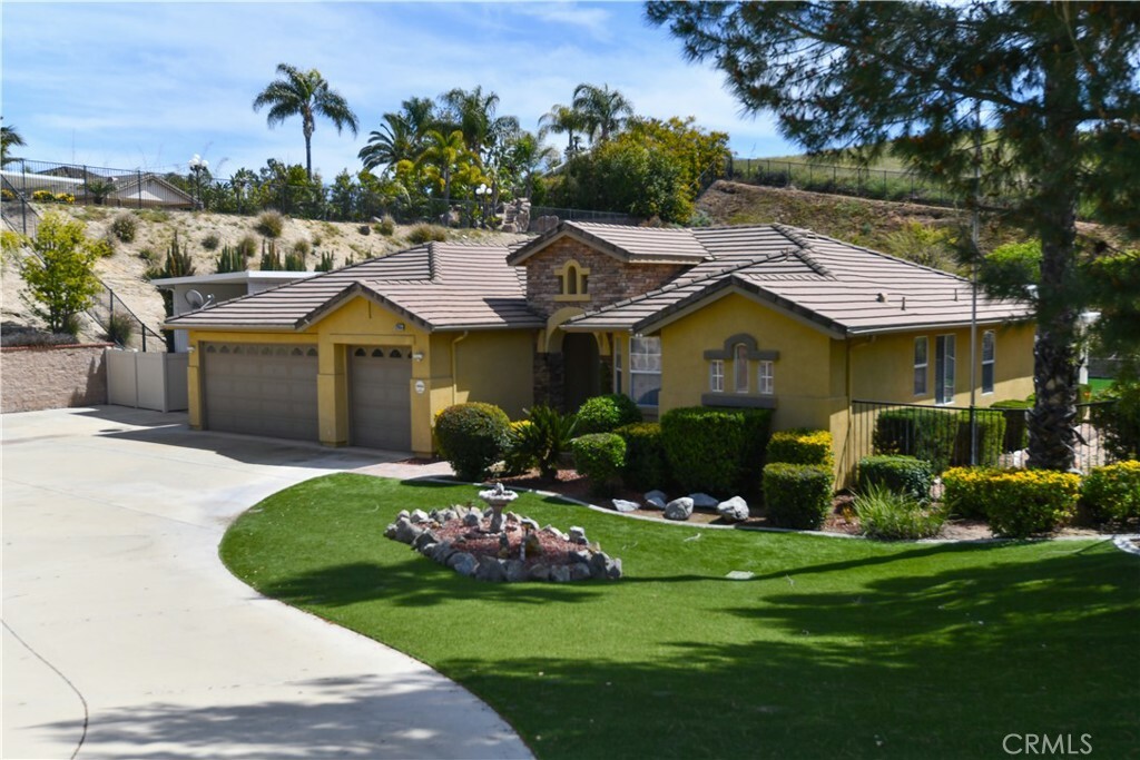 Property Photo:  12855 Canyonwind Road  CA 92503 