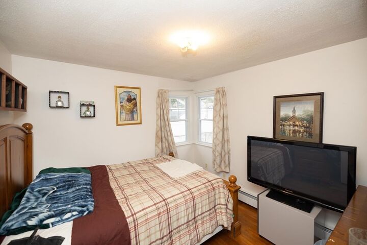 Property Photo:  6 Mabelle Street  MA 01602 