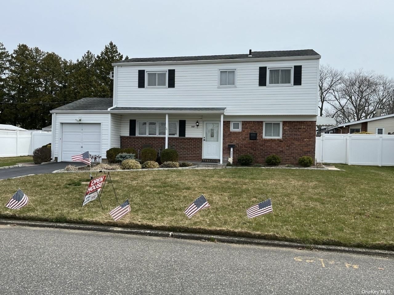 247 W 18th Street  Deer Park NY 11729 photo