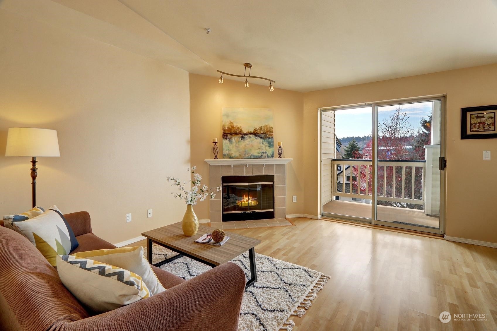 Property Photo:  5000 Lake Washington Boulevard NE F303  WA 98056 