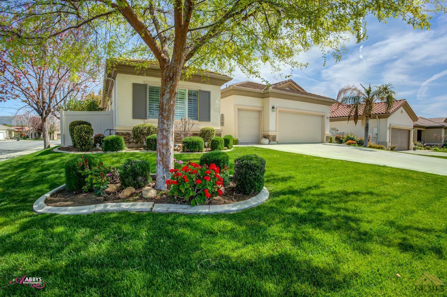 5911 Blazing Star Lane  Bakersfield CA 93306 photo