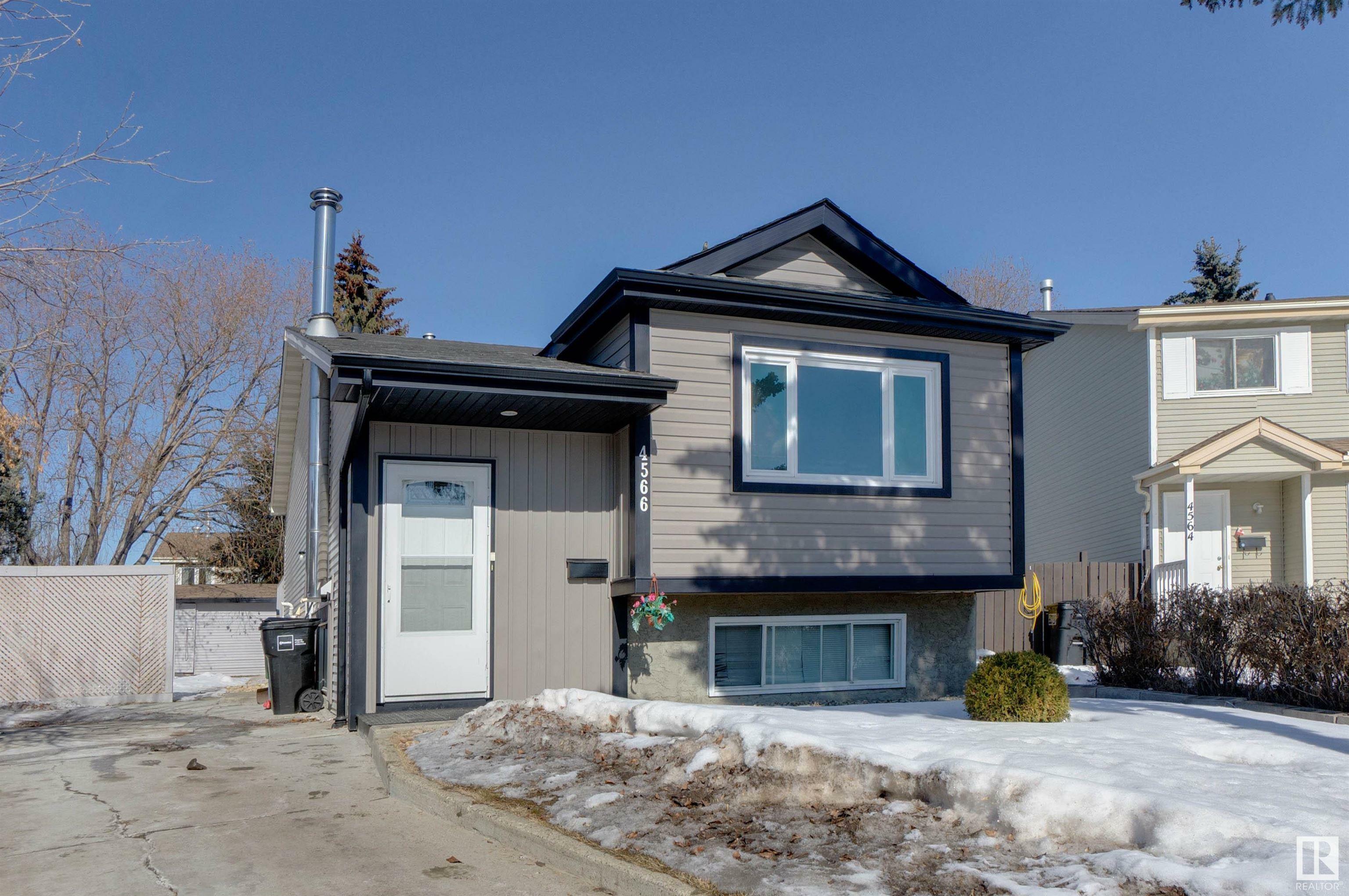 4566 32 Avenue  Edmonton AB T6L4X5 photo