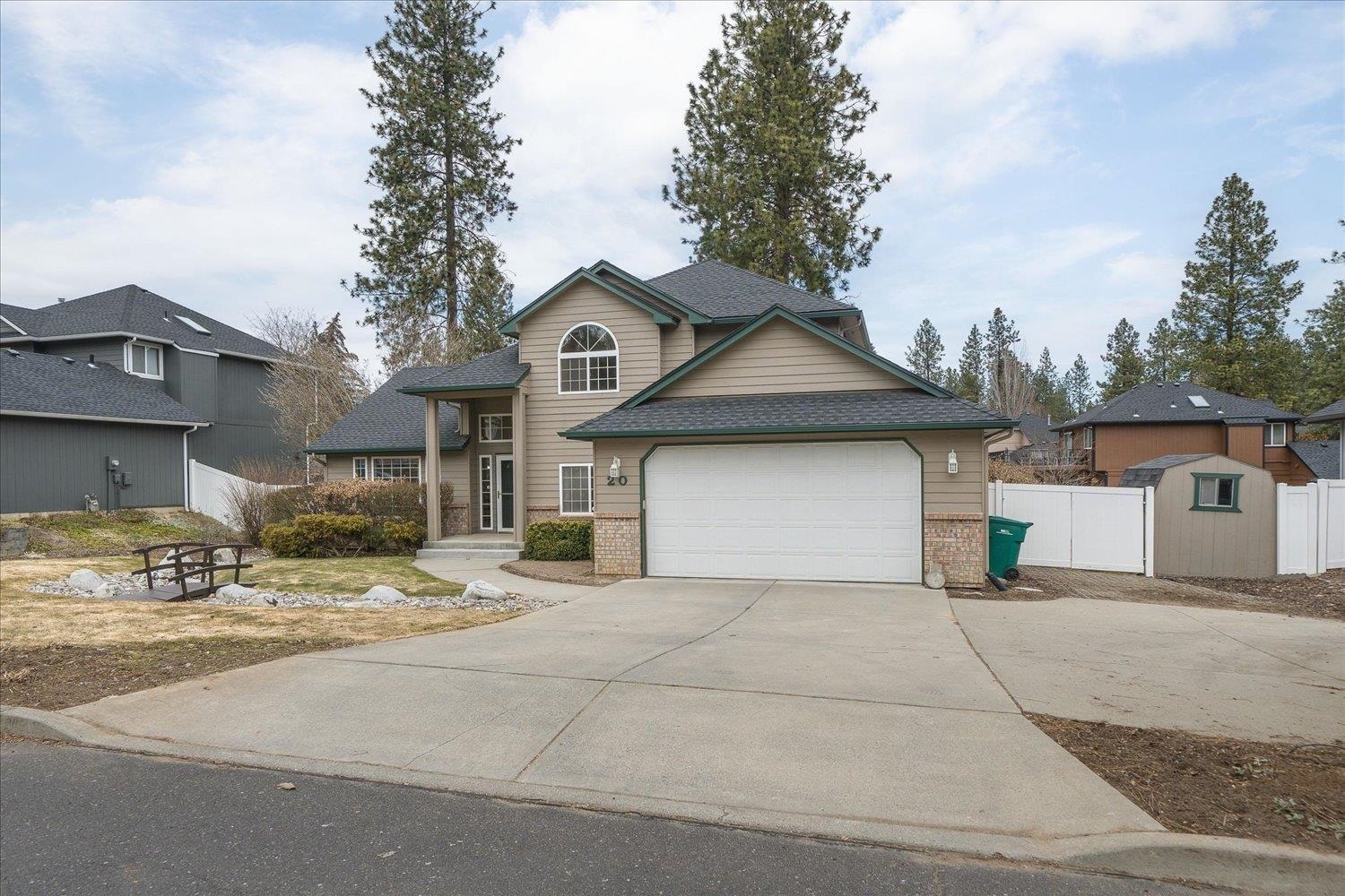 Property Photo: 20 W Elcliff Ave WA 99218