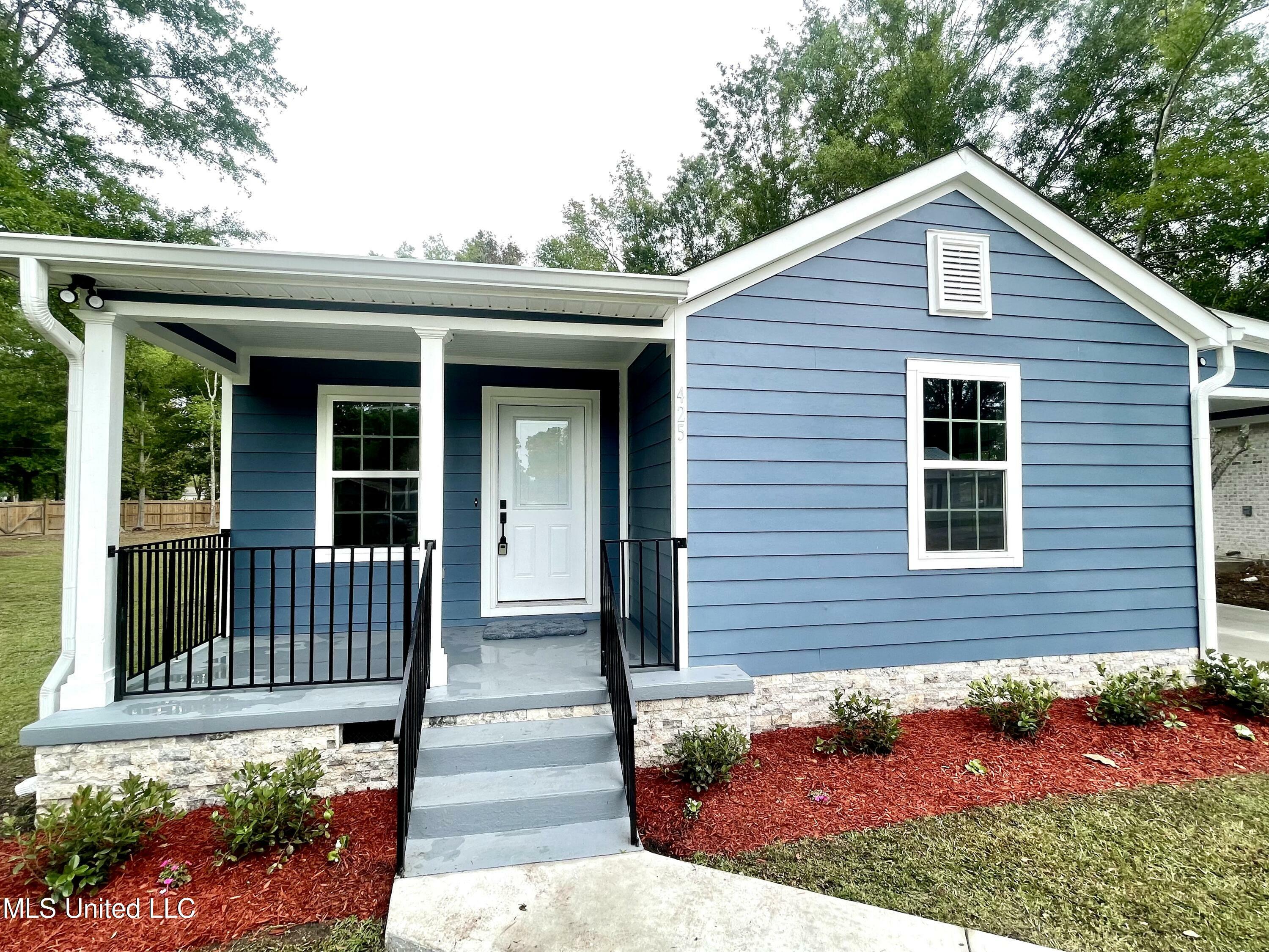425 Dozier Street  Picayune MS 39466 photo