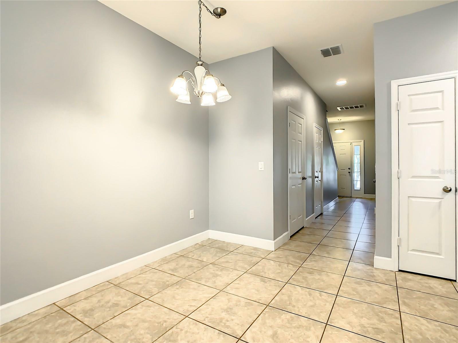 Property Photo:  1454 Round Rock Court  FL 32765 