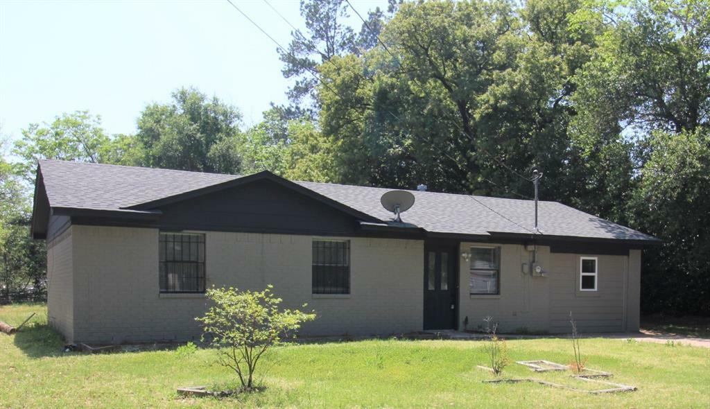 Property Photo:  723 Jonathan Street  TX 75751 