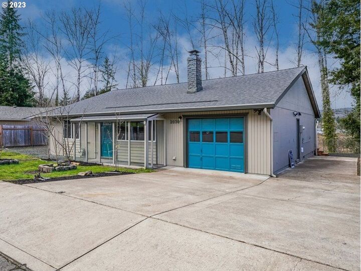 2030 W Harrison Ave  Cottage Grove OR 97424 photo