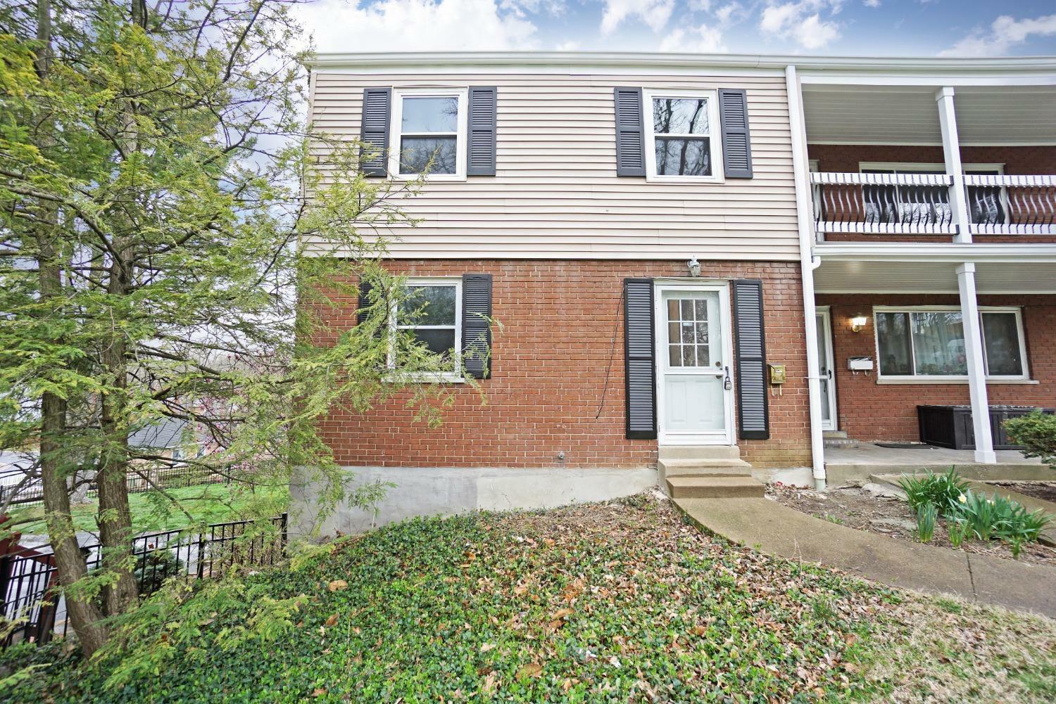 Property Photo: 7524 Montgomery Rd OH 45236