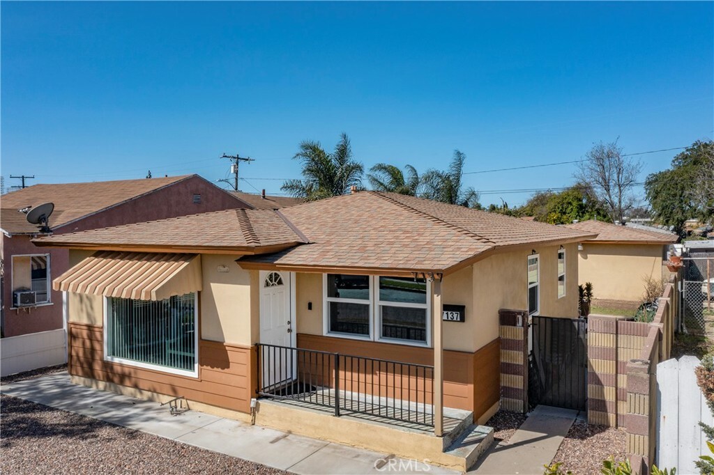 Property Photo:  7137 Lime Avenue  CA 90805 