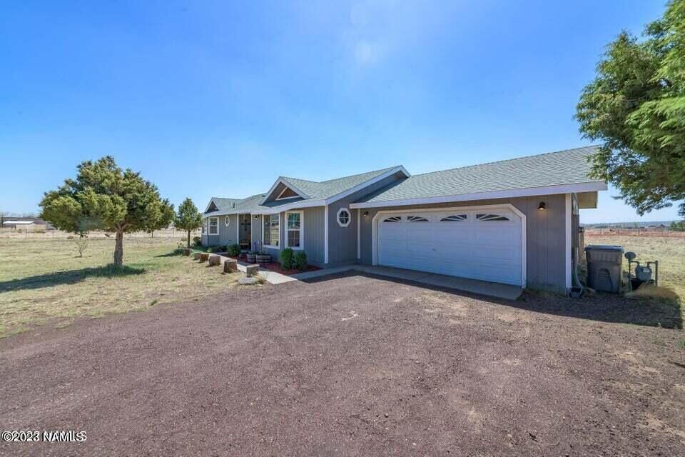 Property Photo: 7530 E Neptune Drive AZ 86004