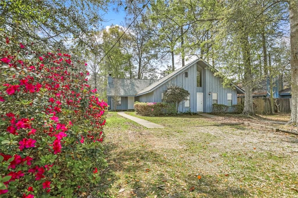 Property Photo: 214-216 Pear Street LA 70433