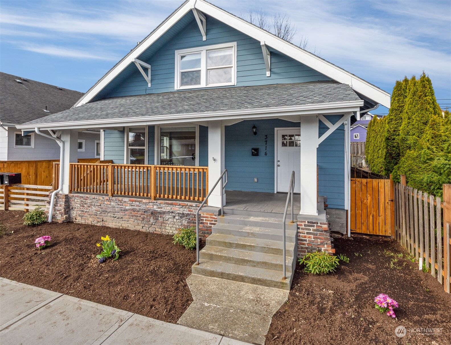 Property Photo: 3714 Colby Avenue A WA 98201