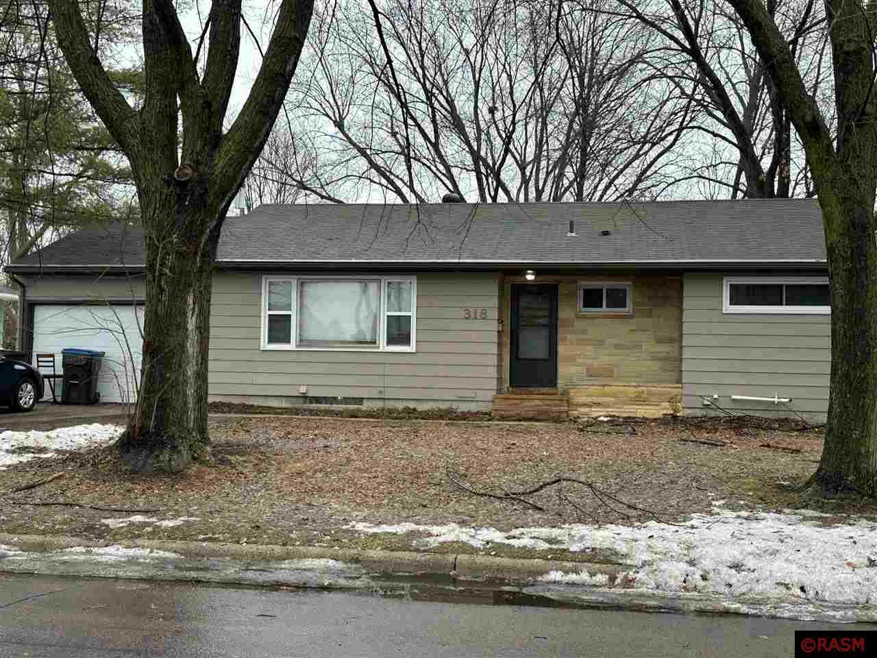 Property Photo: 318 Dillon Avenue MN 56001