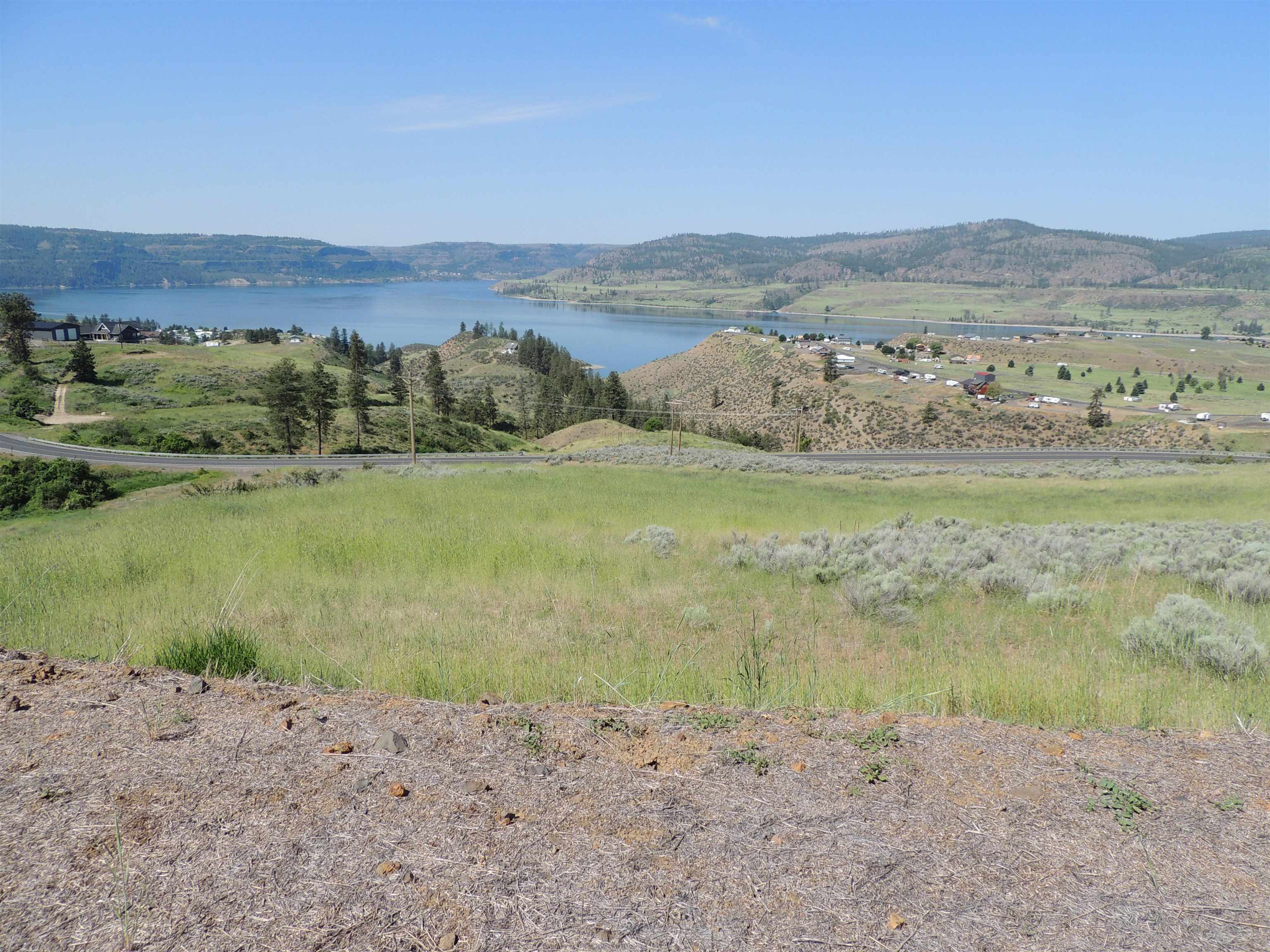 Property Photo:  41225 Lakeview Heights Dr N  WA 99122 