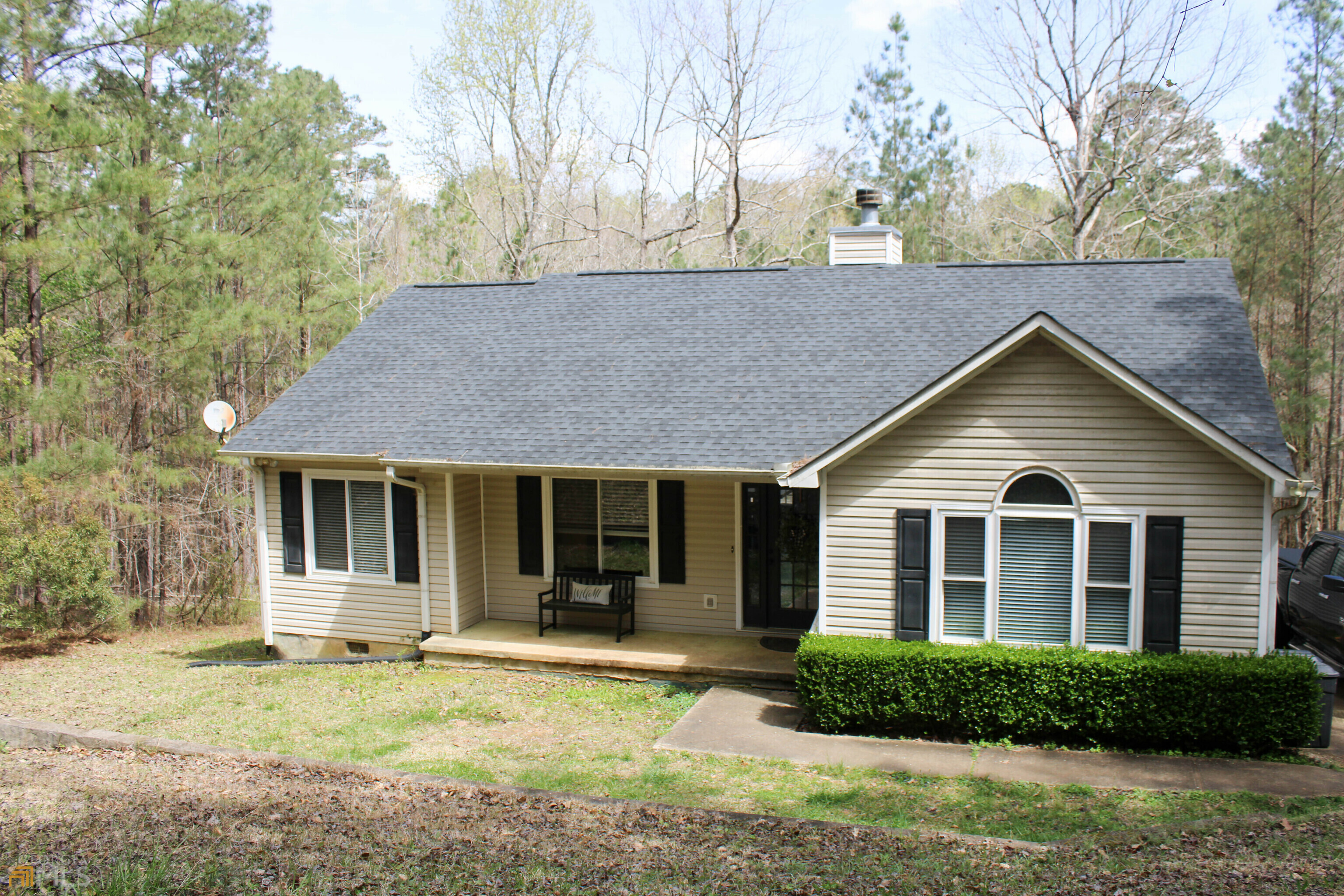 Property Photo:  337 Waterview Drive  GA 30240 