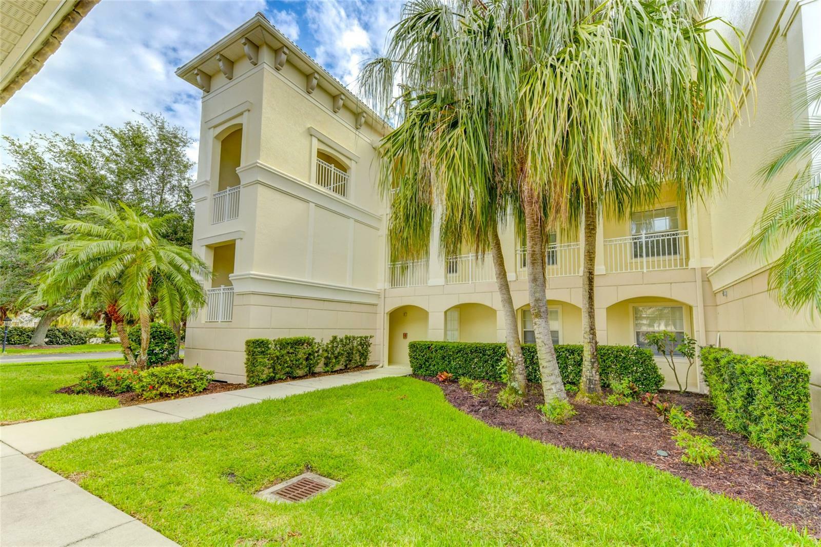 Property Photo: 900 San Lino Circle 921 FL 34292