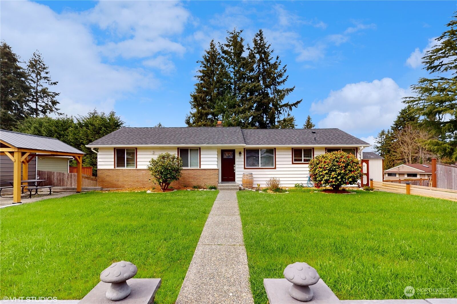 Property Photo:  4304 Robin Road W  WA 98466 