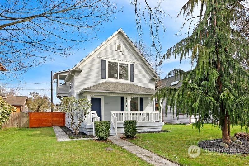 House for sale in Everett 1607 Rucker Avenue, Everett, WA 98201