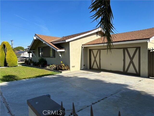 Photo de la propriété:  13627 Sundance Avenue  CA 90605 
