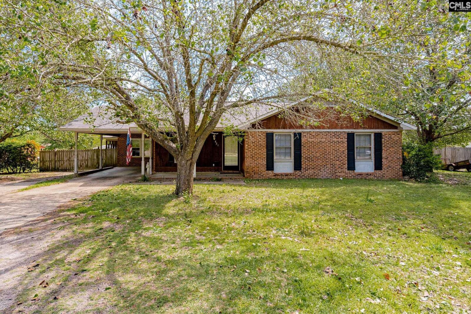 Property Photo:  821 Pitts  SC 29154 