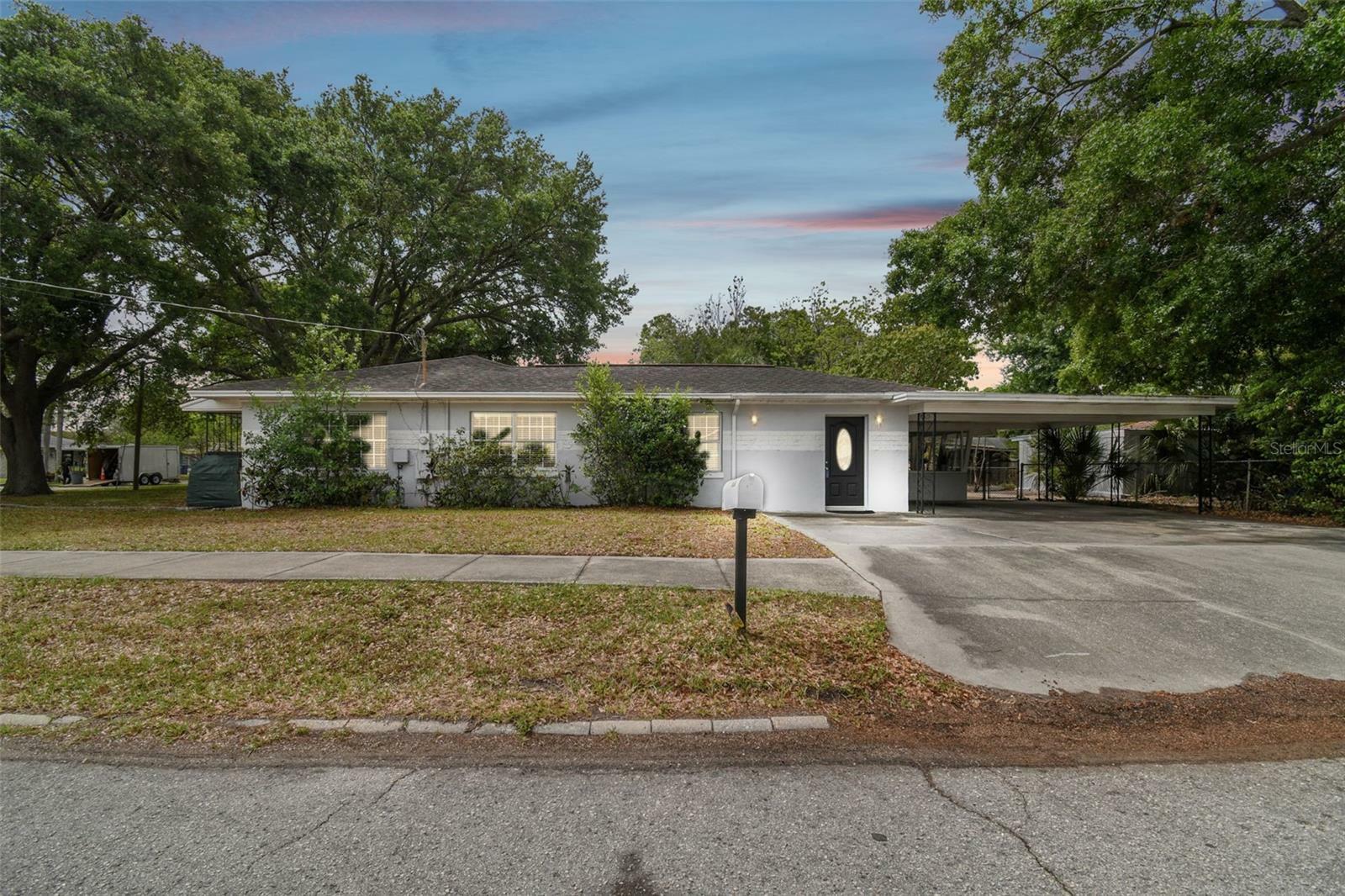 3102 W Lemon Street  Tampa FL 33609 photo