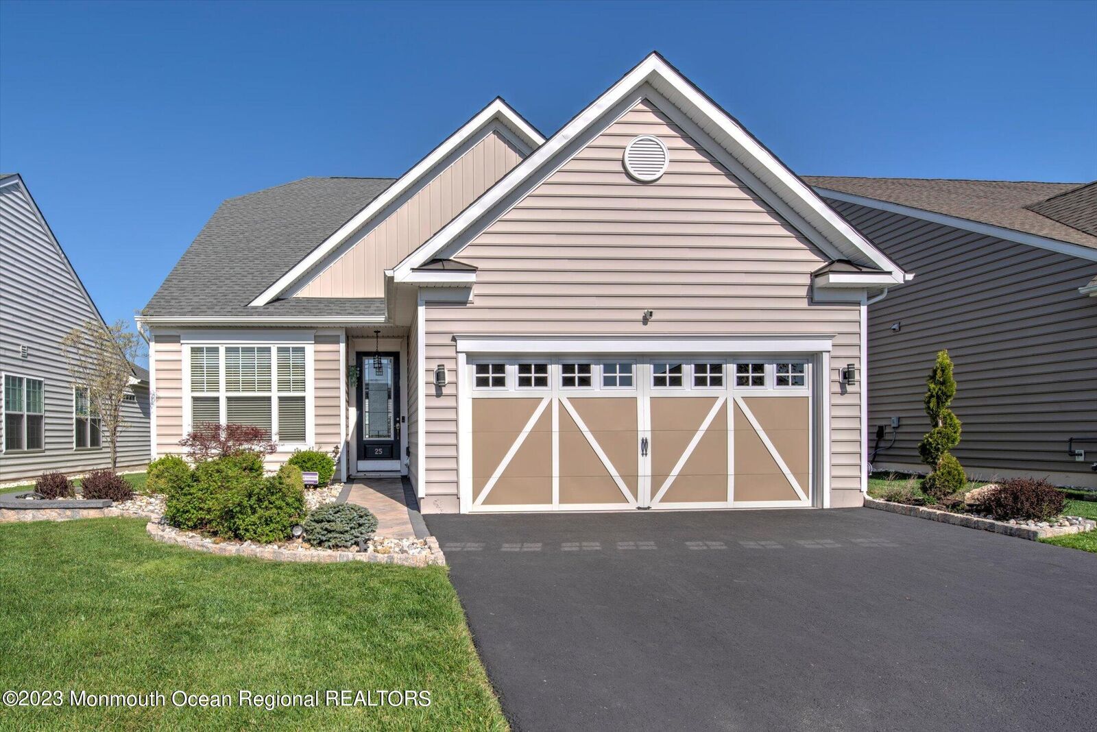 Property Photo:  25 Harvest Ridge Road  NJ 07731 