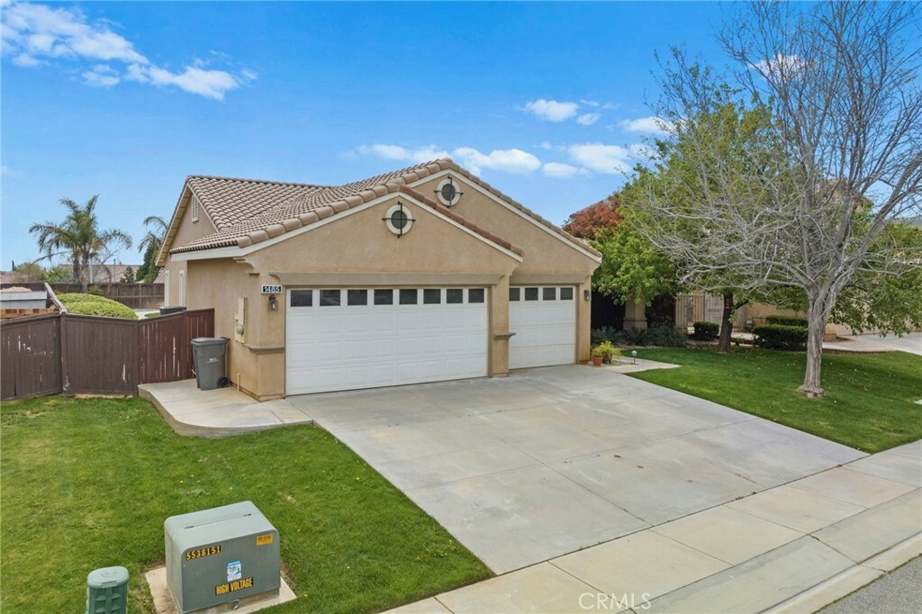 Property Photo:  1485 Sunflower Court  CA 92223 