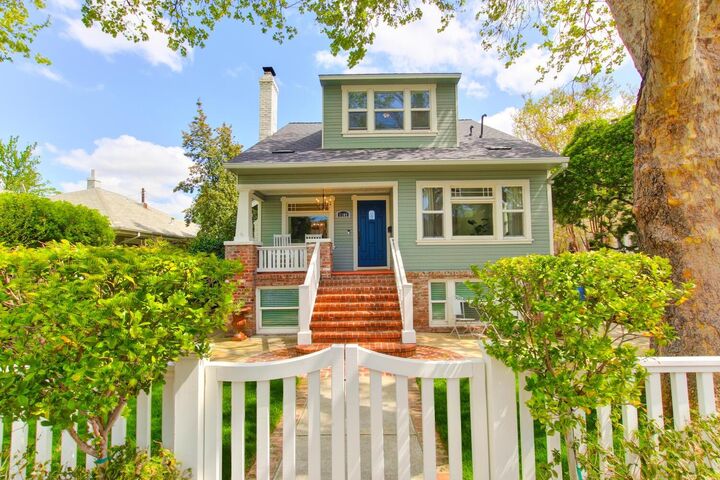 1109 39th Street  Sacramento CA 95816 photo