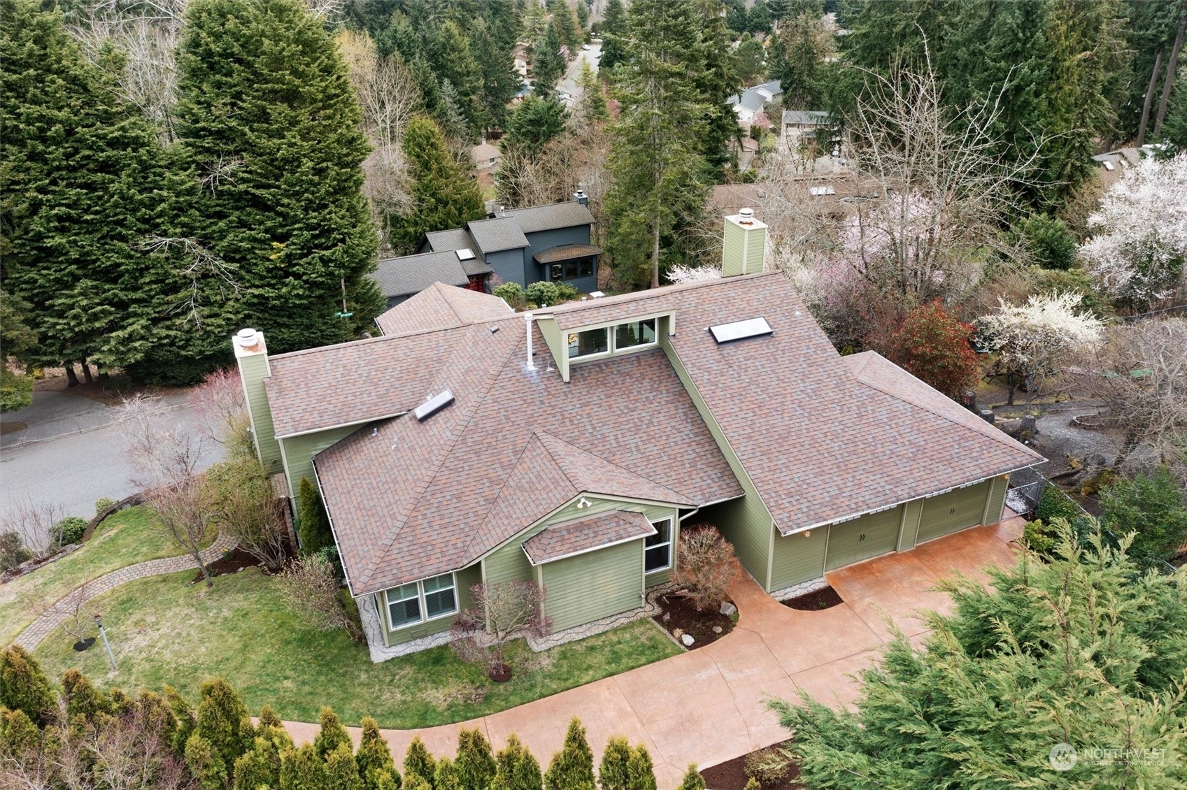 Property Photo:  15527 SE 48th Drive  WA 98006 