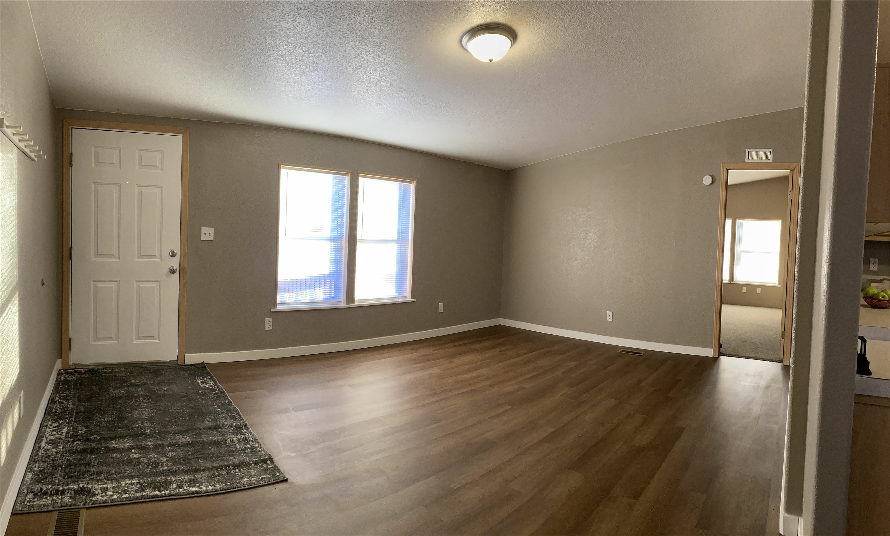 Property Photo: 10510 W Richland Rd #15 WA 99004