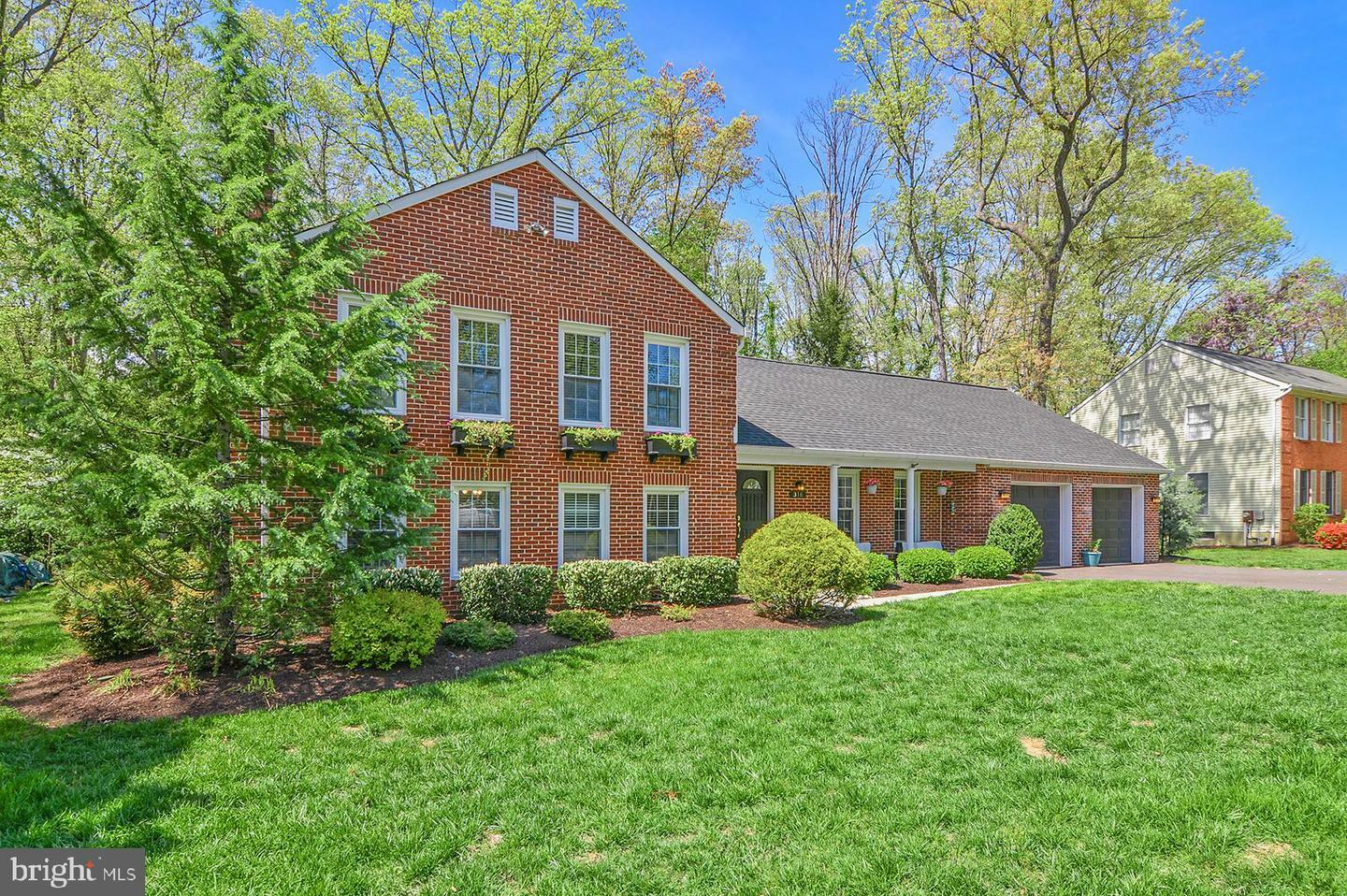 Property Photo:  316 Arbor Oaks Court  MD 21108 