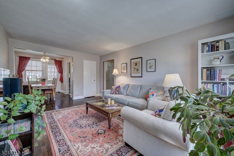 Property Photo:  75 Meadowbrook Pl B  NJ 07040 