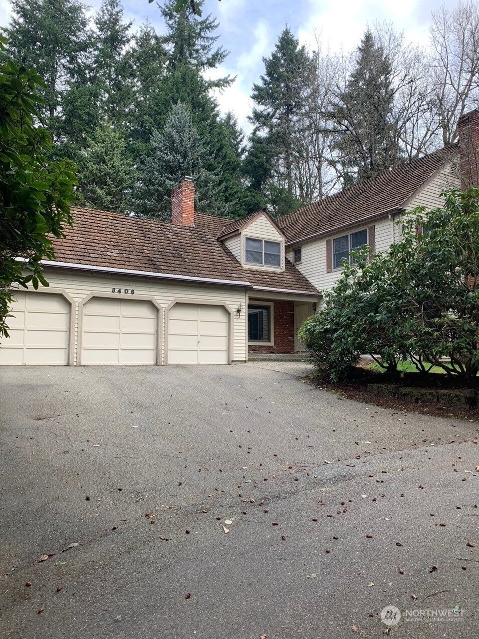 Property Photo: 3408 142nd Place NE WA 98007