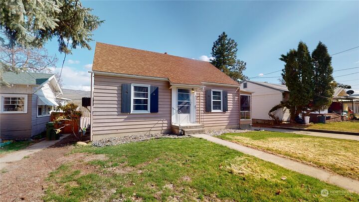 718 4th Avenue N  Okanogan WA 98840 photo