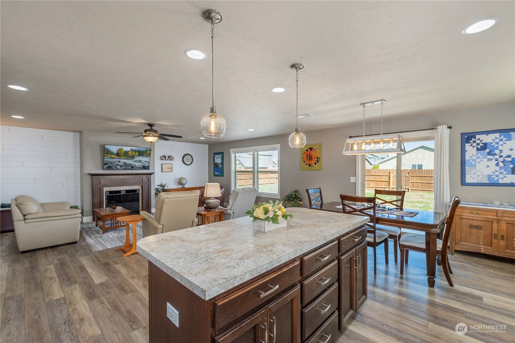 Property Photo: 31 I Street NE WA 98848