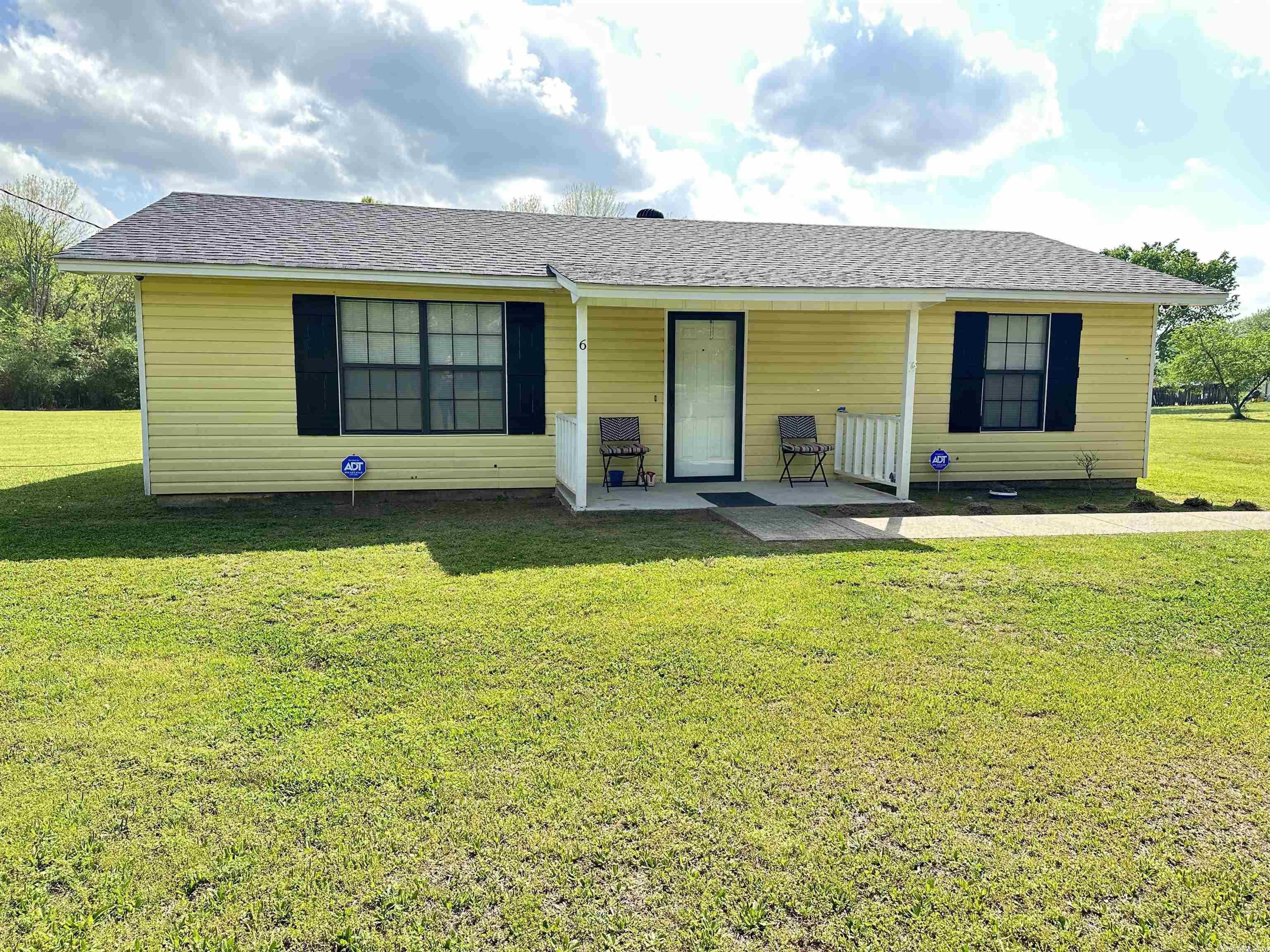 Property Photo:  6 Liberty Creek Road  AR 72032 