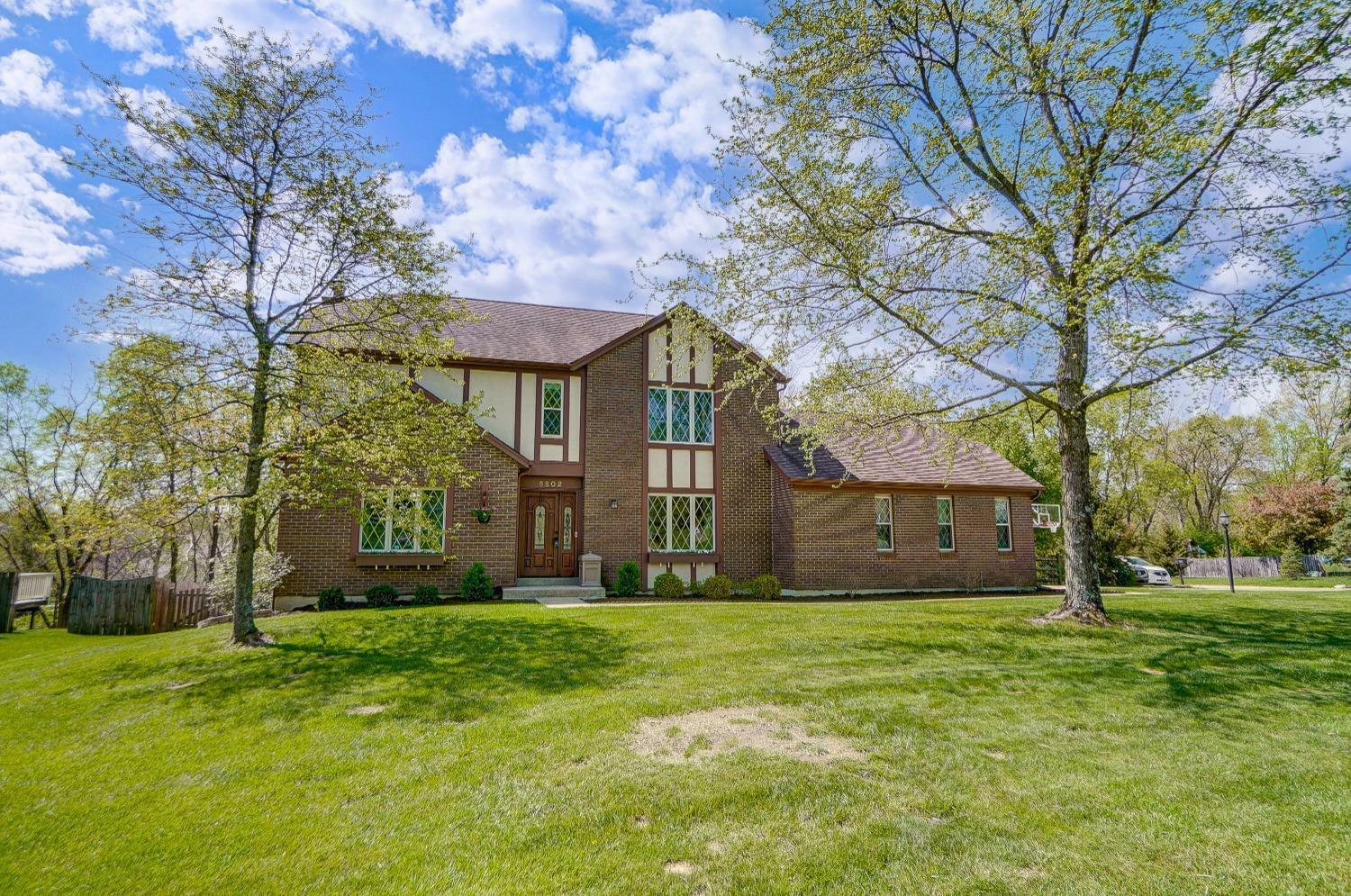 Property Photo: 5802 Woodthrush Ln OH 45069