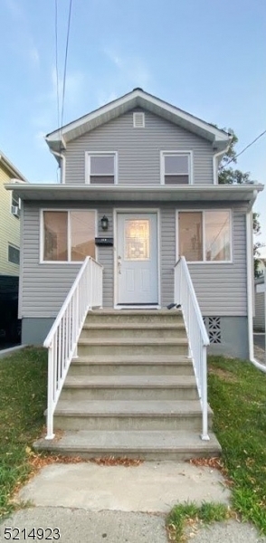 Property Photo:  174 Stuyvesant Ave  NJ 07032 