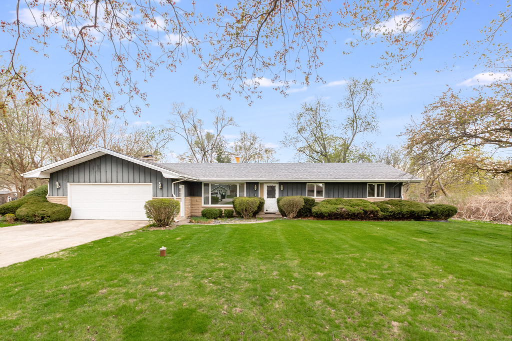 Property Photo:  2603 Caton Farm Road  IL 60435 