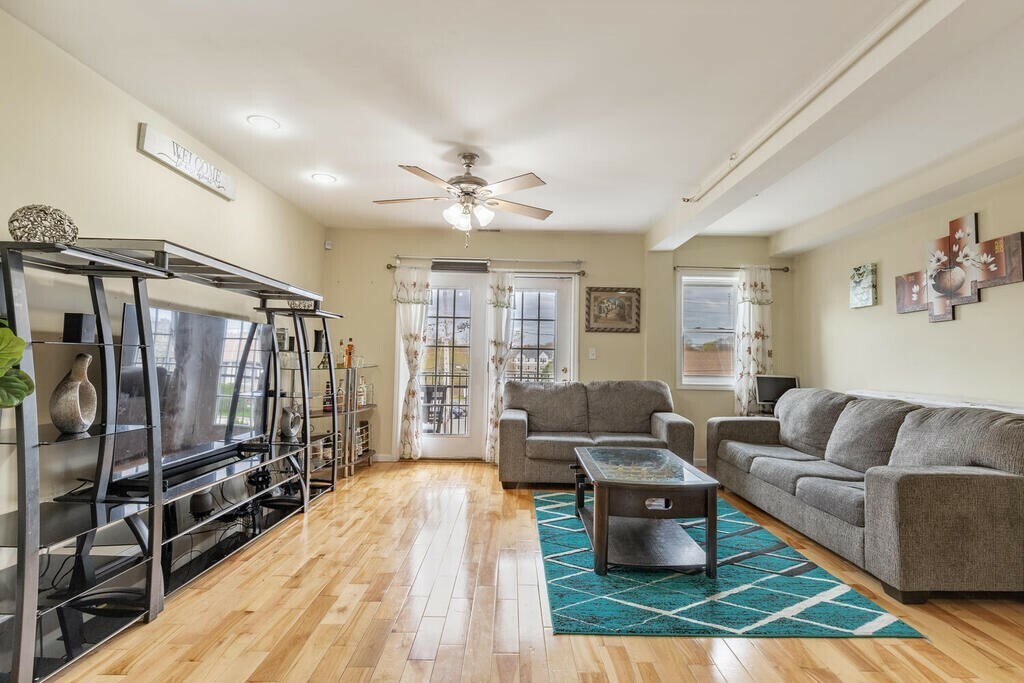 Property Photo: 223 Clinton 11 MA 02301