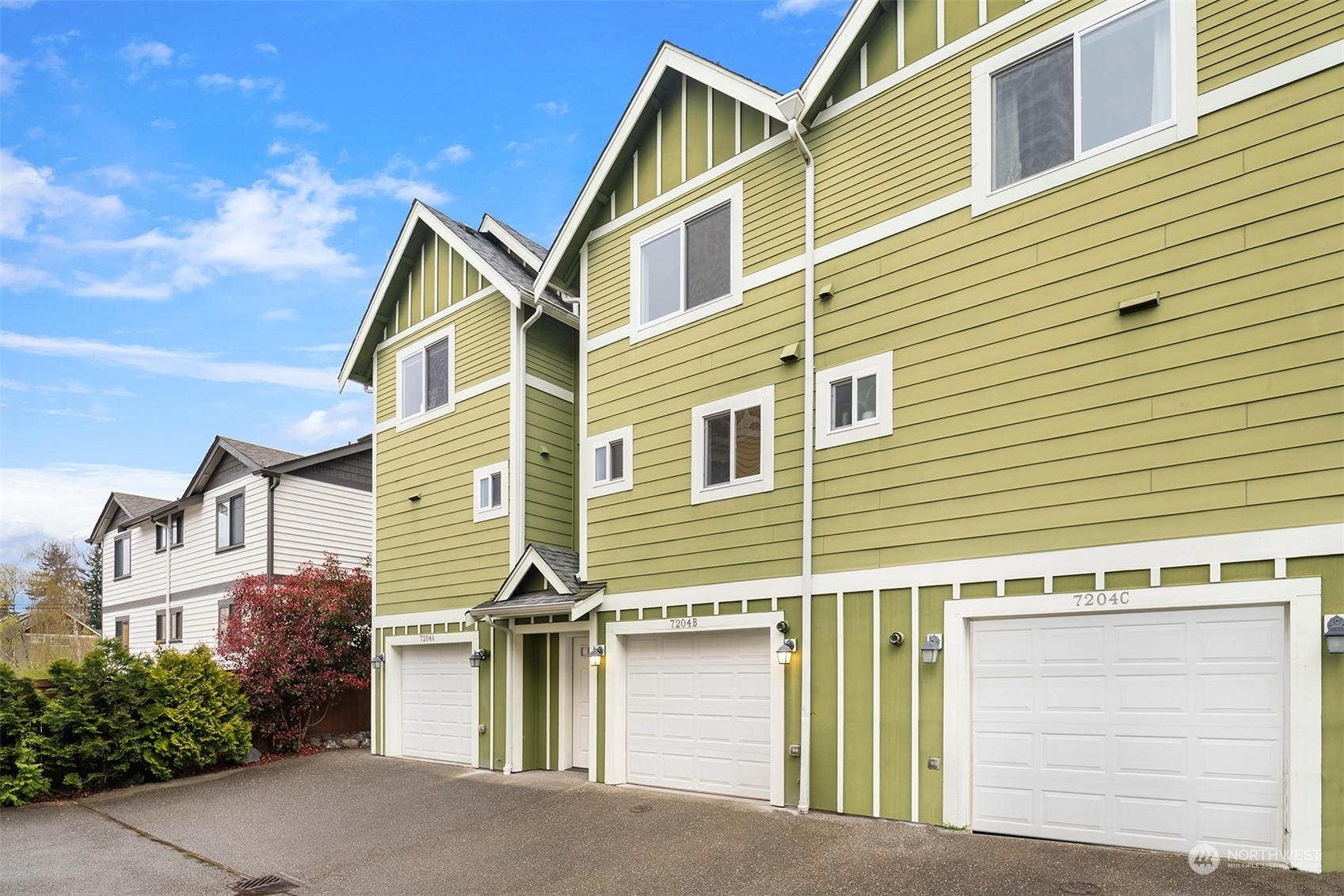 Property Photo:  7204 California Avenue SW B  WA 98136 