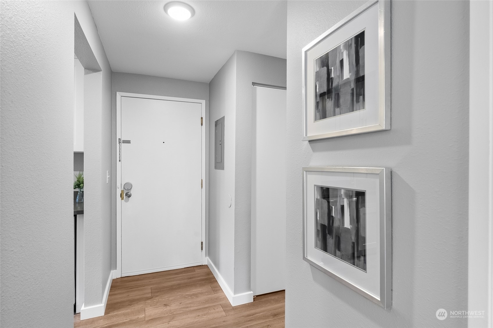 Property Photo: 710 N 160th Street B-302 WA 98133