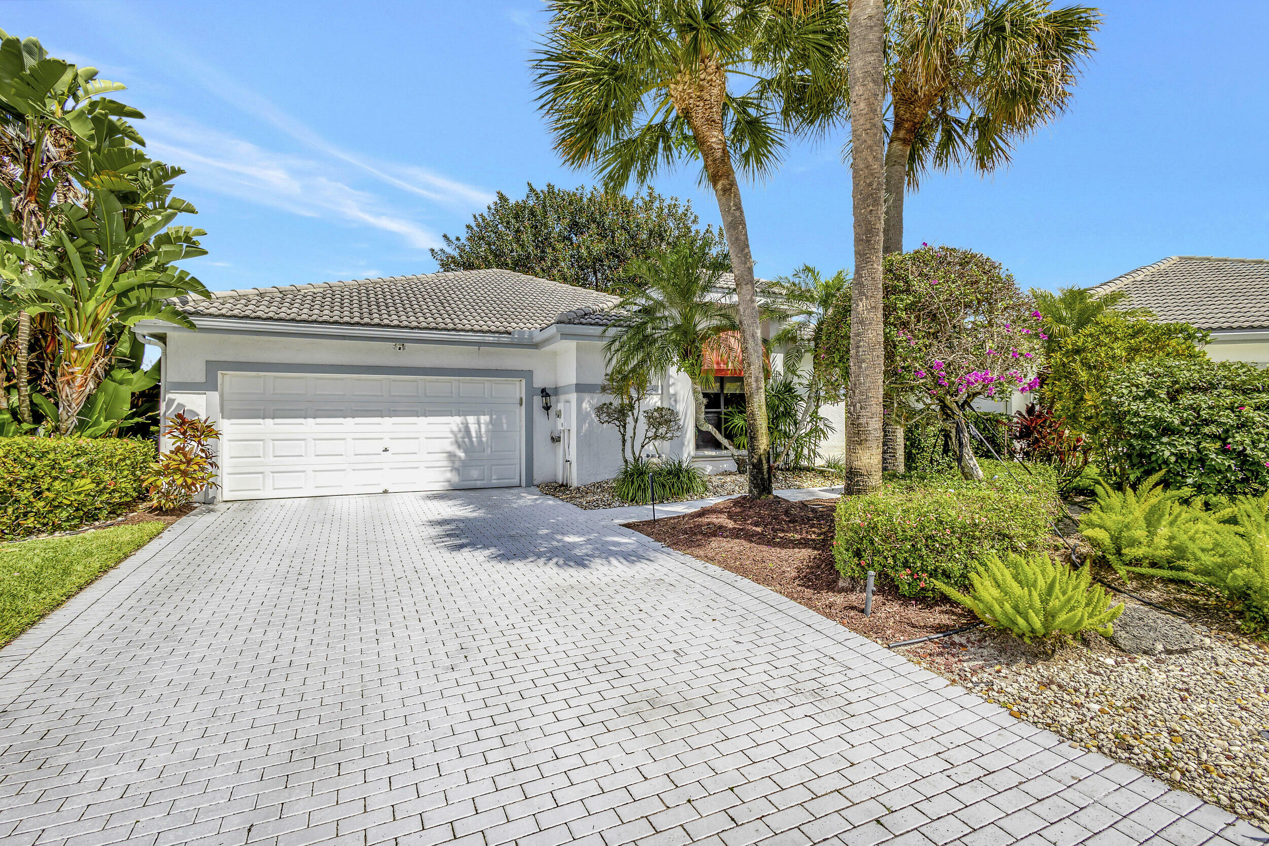 Property Photo:  10089 Spyglass Way  FL 33498 